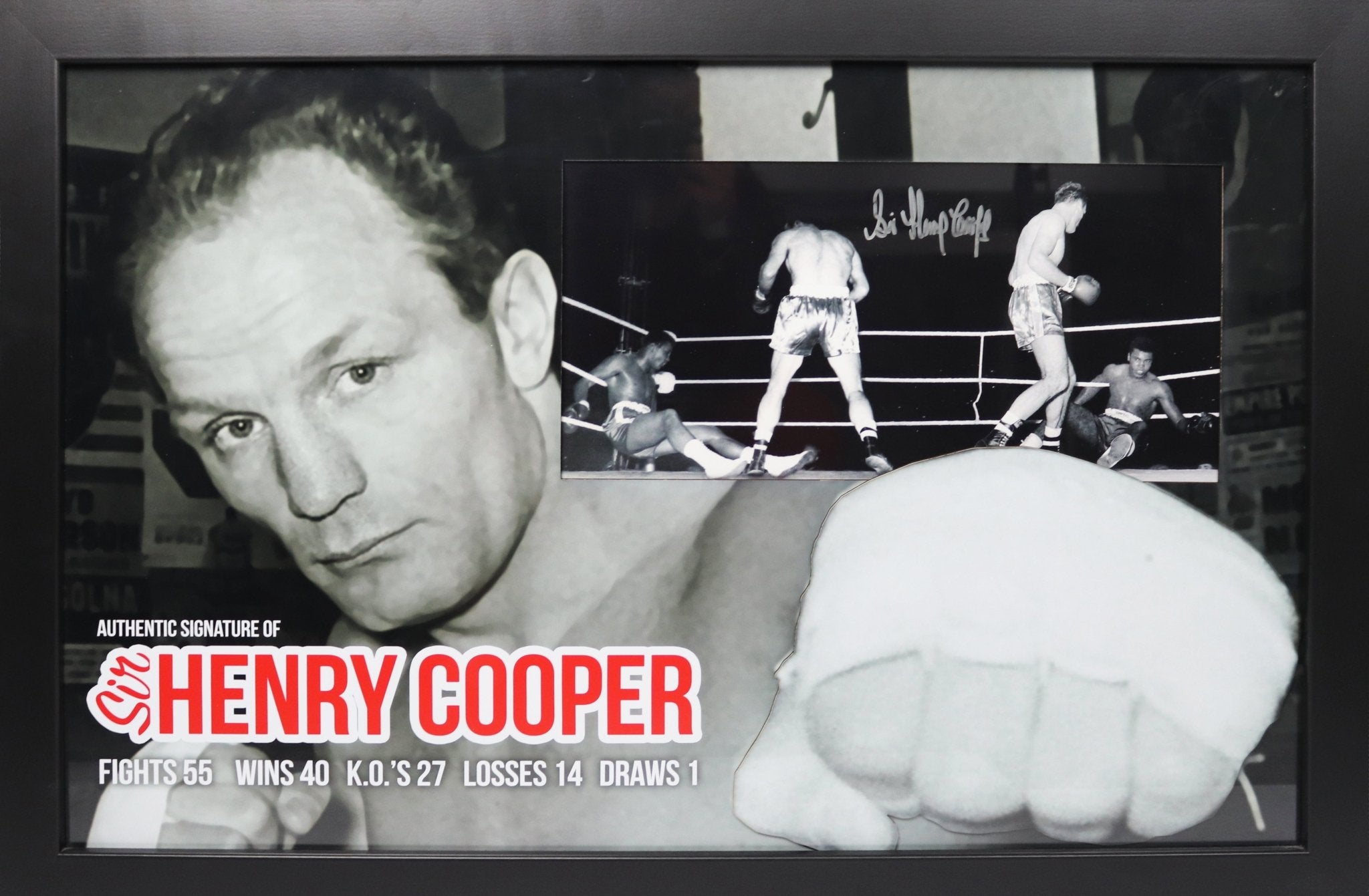 Henry Cooper Signed Photo Framed Display - Memorabilia Framers Shop